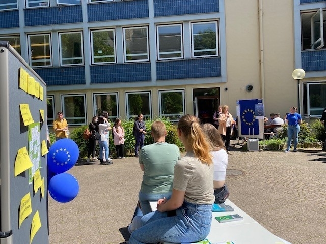 Europatag und Bescheidübergabe an der Elisabeth-Selbert-Schule in Hameln